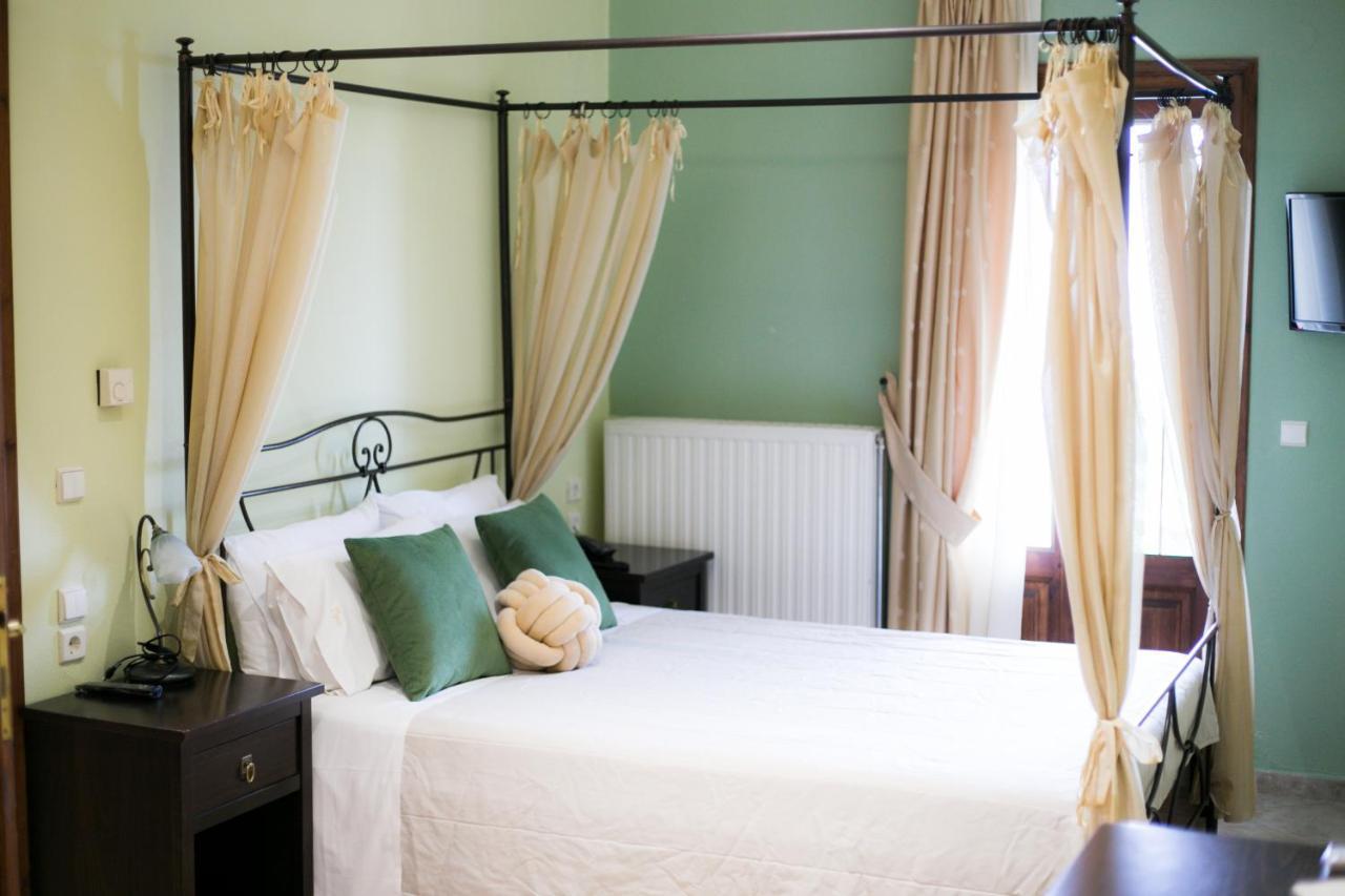 Guesthouse Iris Tsagaráda Eksteriør bilde